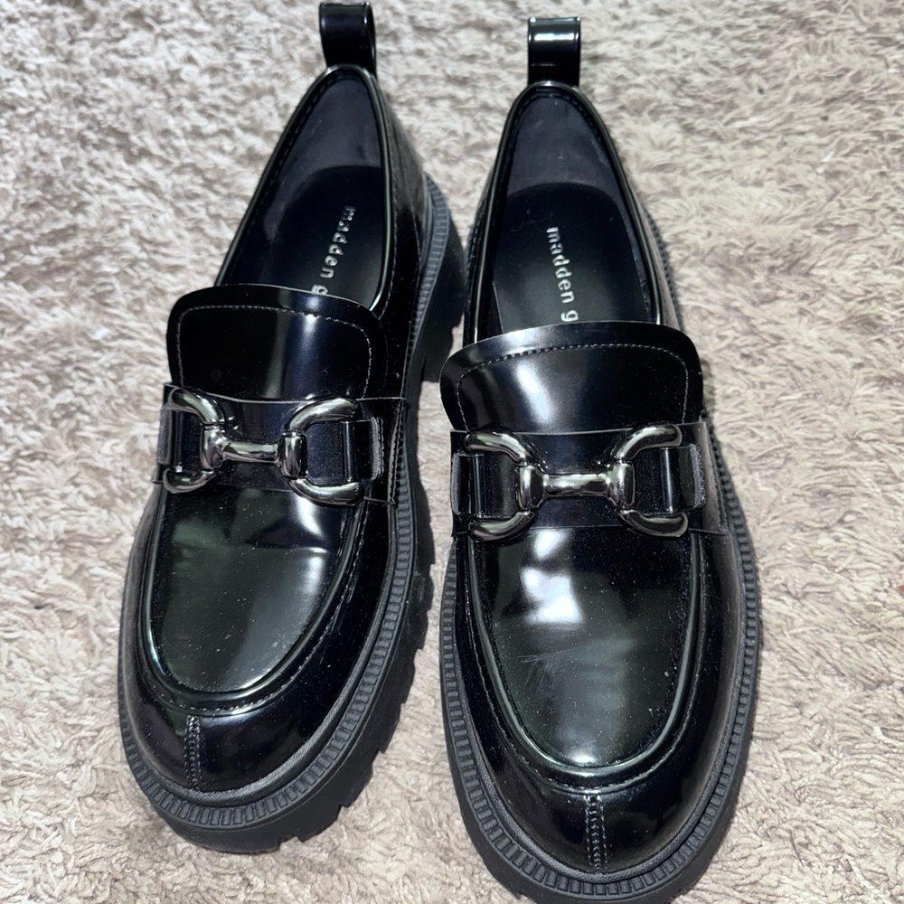 NIB Madden Girl Loafers 9.5